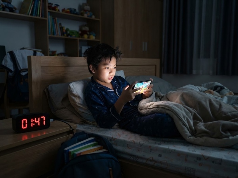 Thời gian màn hình ở trẻ em kéo dài có thể làm thay đổi những sinh hoạt nào?